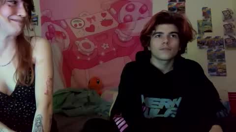 kitty online show from December 21, 2025, 9:05 am