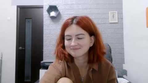 kittymeou online show from September 15, 2025, 4:18 pm
