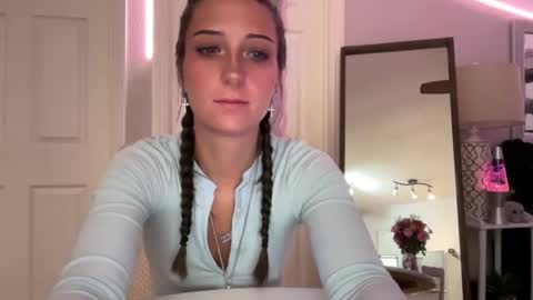 kittypurr79 online show from November 5, 2025, 5:07 am