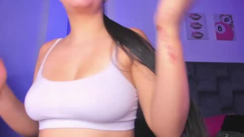 kitty online show from April 24, 2026, 7:05 pm