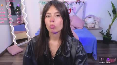 Snapshot of kittystar_tay chatting on March 2, 2025, 1:15 am Kitty  online show from March 2, 2025, 1:15 am