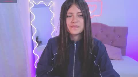 Snapshot of kittystar_tay chatting on September 15, 2025, 11:54 am Kitty  online show from September 15, 2025, 11:54 am