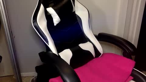 Snapshot of kittysub6969 chatting on November 5, 2025, 3:06 am Kitty Sub online show from November 5, 2025, 3:06 am