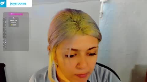 Kitty Trixy online show from December 6, 2024, 7:23 pm