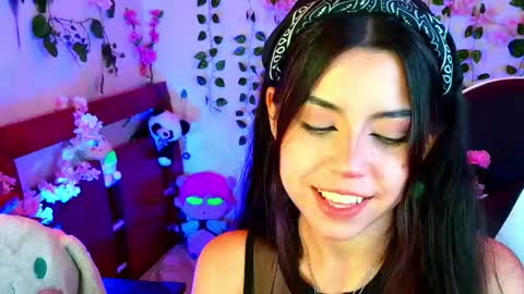 Snapshot of kittyuwu_ chatting on October 17, 2025, 7:38 pm Kittyuwu  online show from October 17, 2025, 7:38 pm