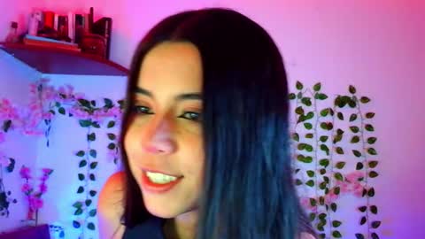 Snapshot of kittyuwu_ chatting on October 27, 2025, 6:23 pm Kittyuwu  online show from October 27, 2025, 6:23 pm