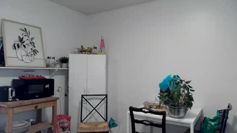 Kittyymaze online show from June 18, 2026, 12:53 pm