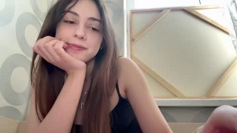 Snapshot of kittyymoonnn chatting on June 2, 2026, 2:19 pm Emma online show from June 2, 2026, 2:19 pm