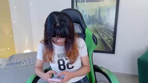 Kitty Zen online show from March 30, 2026, 7:48 pm