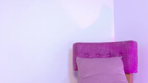 Kitty Hill online show from January 6, 2026, 3:21 am