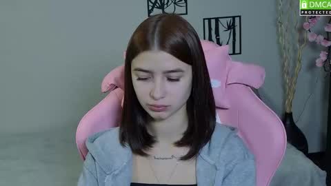 kity_jafaela online show from February 9, 2026, 1:09 am