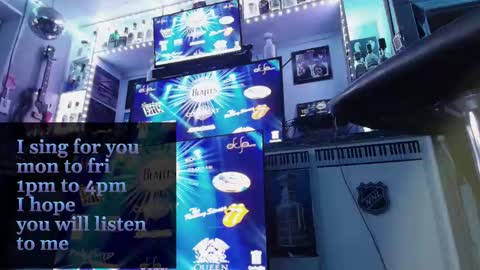 kiveuxmakeu online show from November 1, 2025, 8:11 pm