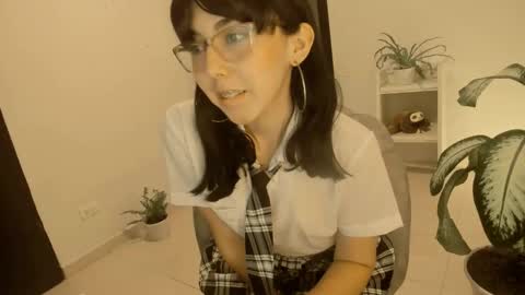 Little piece of fruit online show from January 9, 2025, 4:08 am