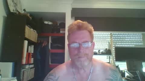 kiwi_boss61 online show from October 29, 2025, 4:48 am