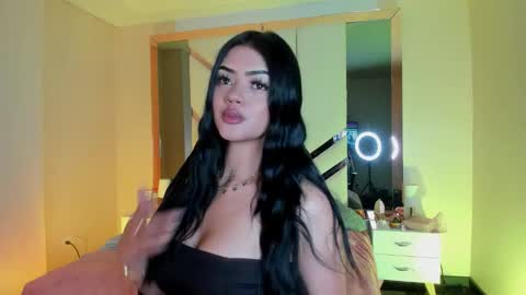 Kiwi online show from November 3, 2025, 3:35 pm