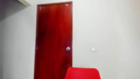 kiwi_mmm online show from September 18, 2025, 11:18 pm