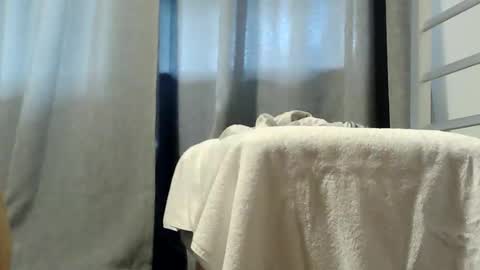 kiwibulge123 online show from March 3, 2026, 3:34 am