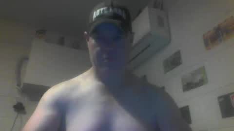 kiwiguy19773 online show from May 8, 2026, 4:18 am