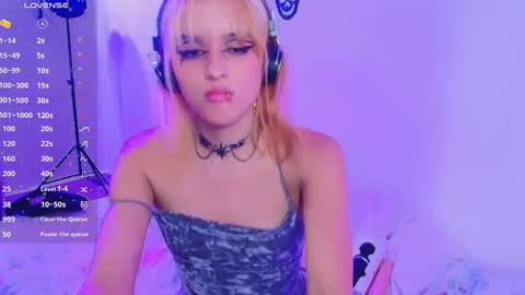 Lizeth online show from December 15, 2024, 11:31 pm