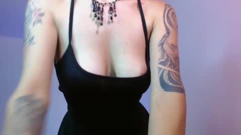 Snapshot of kiyusweetcrazy chatting on December 6, 2024, 1:51 am kiyu online show from December 6, 2024, 1:51 am