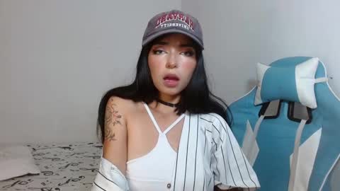 Snapshot of kiyusweetcrazy chatting on February 17, 2025, 12:10 am kiyu online show from February 17, 2025, 12:10 am