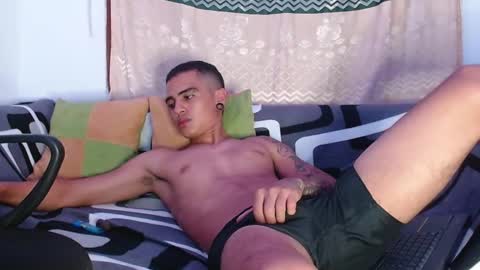 kizame___ online show from November 30, 2025, 6:06 am