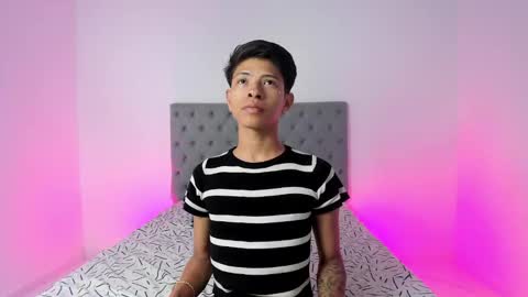 Snapshot of kizzie_ chatting on September 22, 2025, 10:56 pm kizzie_ online show from September 22, 2025, 10:56 pm