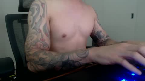 kjei189009 online show from October 4, 2025, 5:44 pm