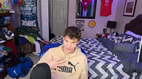 Snapshot of kjpeace chatting on January 14, 2025, 2:43 pm Kyle online show from January 14, 2025, 2:43 pm