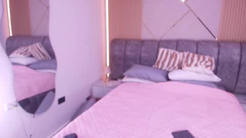 Kkira  online show from March 13, 2026, 11:50 am