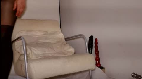klamstrakur1 online show from June 24, 2026, 5:12 pm