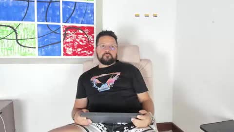 Klarck  online show from January 23, 2025, 9:39 pm