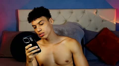Snapshot of klaton__ chatting on April 21, 2026, 1:42 am klaton__ online show from April 21, 2026, 1:42 am
