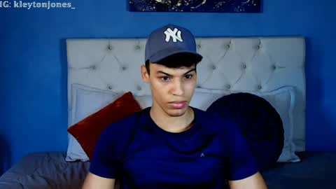 Snapshot of klaton__ chatting on May 6, 2026, 3:39 pm klaton__ online show from May 6, 2026, 3:39 pm