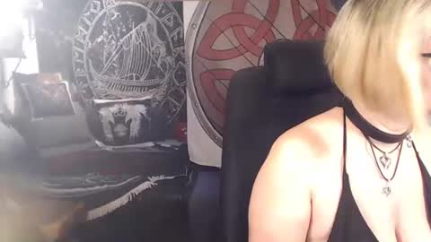 Snapshot of kleiner_teufel chatting on February 4, 2025, 7:40 am Michelle online show from February 4, 2025, 7:40 am