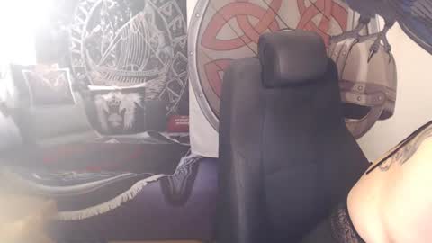 Snapshot of kleiner_teufel chatting on February 12, 2025, 7:55 am Michelle online show from February 12, 2025, 7:55 am
