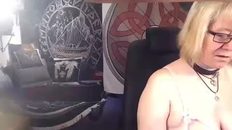 Snapshot of kleiner_teufel chatting on February 23, 2025, 9:55 am Michelle online show from February 23, 2025, 9:55 am