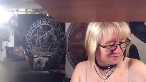 Snapshot of kleiner_teufel chatting on February 24, 2025, 5:20 pm Michelle online show from February 24, 2025, 5:20 pm