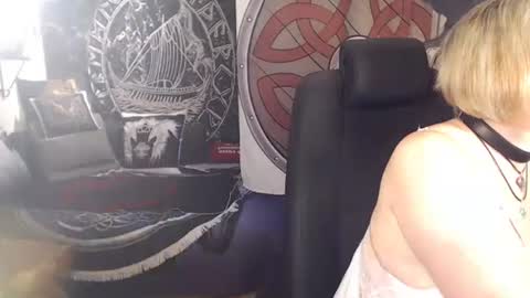 Snapshot of kleiner_teufel chatting on February 25, 2025, 8:03 am Michelle online show from February 25, 2025, 8:03 am