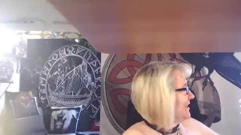 Snapshot of kleiner_teufel chatting on March 3, 2025, 12:37 pm Michelle online show from March 3, 2025, 12:37 pm