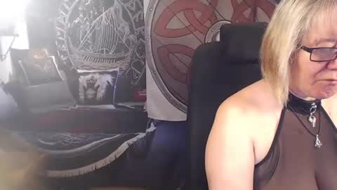 Snapshot of kleiner_teufel chatting on March 4, 2025, 8:02 am Michelle online show from March 4, 2025, 8:02 am