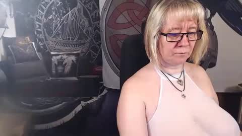 Snapshot of kleiner_teufel chatting on March 10, 2025, 5:18 pm Michelle online show from March 10, 2025, 5:18 pm