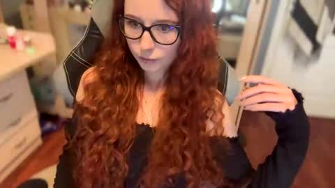 Klementinafanslyklementina6661 online show from February 1, 2025, 8:37 pm