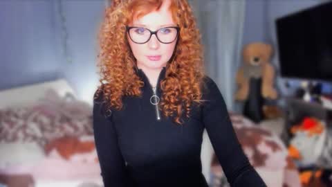 Snapshot of klementinagirl chatting on February 18, 2026, 8:49 pm Klementinafanslyklementina6661 online show from February 18, 2026, 8:49 pm
