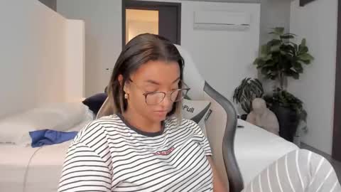 Christina online show from December 3, 2024, 6:59 am