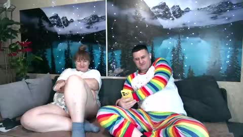 Kleosnow online show from January 28, 2025, 6:49 pm
