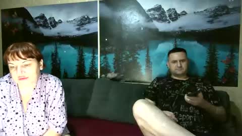 Kleosnow online show from December 4, 2025, 8:45 am