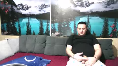 Kleosnow online show from March 9, 2026, 8:46 pm