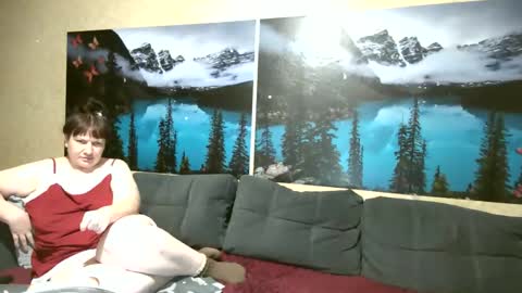 Kleosnow online show from June 2, 2026, 8:55 pm