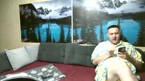 Kleosnow online show from June 9, 2026, 8:31 pm